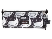  Benchmark Smiley - Astucci unisex Eastpak. Disponibile in diverse taglie:  e colori bianco, nero. YOUSPORTY.