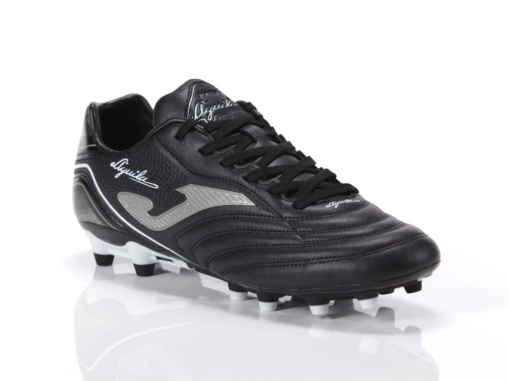  AGUILA 2401 BLACK WHITE FIRM GROUND - Calcio uomo Joma. Disponibile in diverse taglie: 40, 41, 45 e colori argento, nero. YOUSP