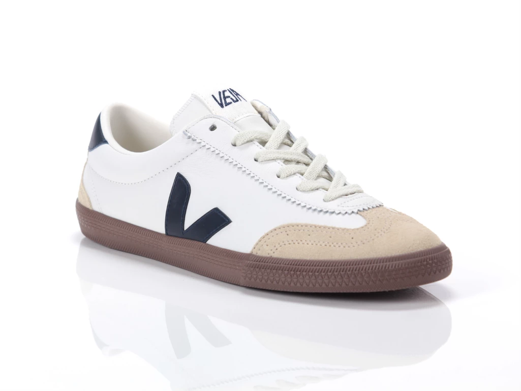  Volley - Sneakers uomo Veja. Disponibile in diverse taglie: 46 e colori beige, bianco, nero. YOUSPORTY.