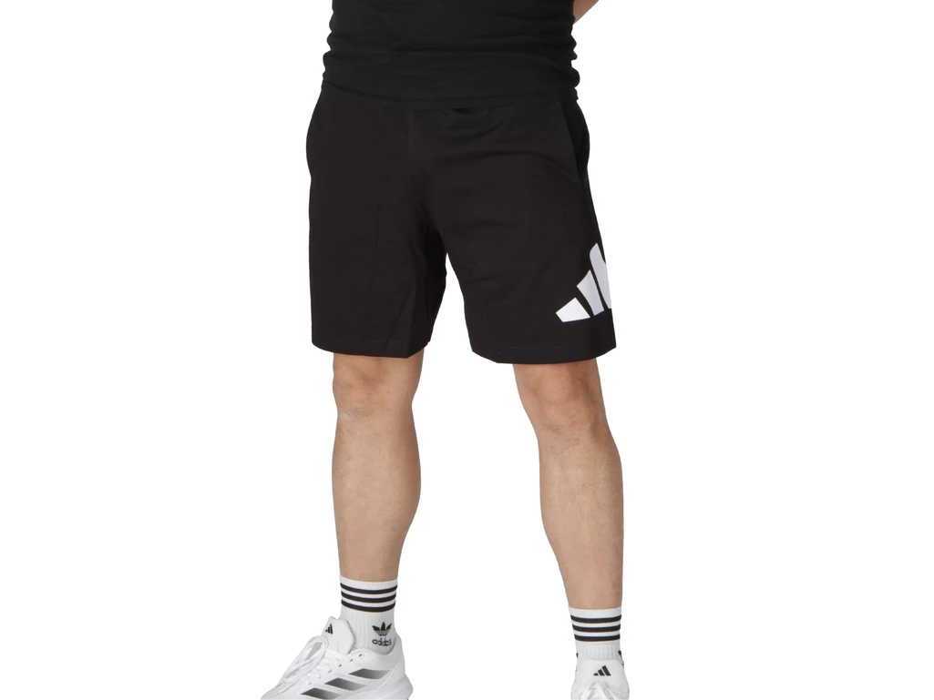  M BL SJ SHO - Shorts uomo Adidas. Disponibile in diverse taglie: l, m, s, xl, xxl e colori nero. YOUSPORTY.