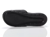 Victori One Slide - Ciabatte uomo Nike. Disponibile in diverse taglie: 40, 41, 42, 43, 44, 45 e colori nero. YOUSPORTY.