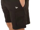  Ne Essentials Cargo Short - Shorts uomo New Era. Disponibile in diverse taglie: m e colori nero. YOUSPORTY.