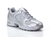  530 - Sneakers unisex uomo New Balance. Disponibile in diverse taglie: 40, 41, 42, 37, 38, 39 e colori grigio, argento. YOUSPOR