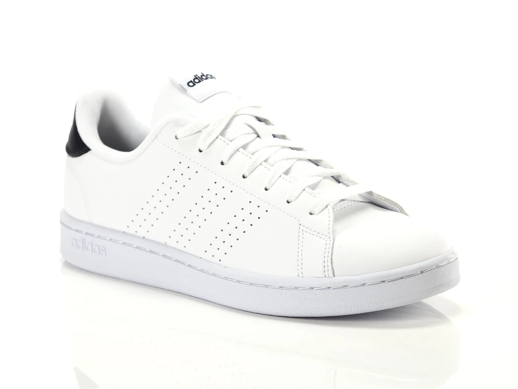  Advantage - Sneakers uomo Adidas. Disponibile in diverse taglie: 40, 41, 42, 43, 44, 45 e colori bianco, nero. YOUSPORTY.