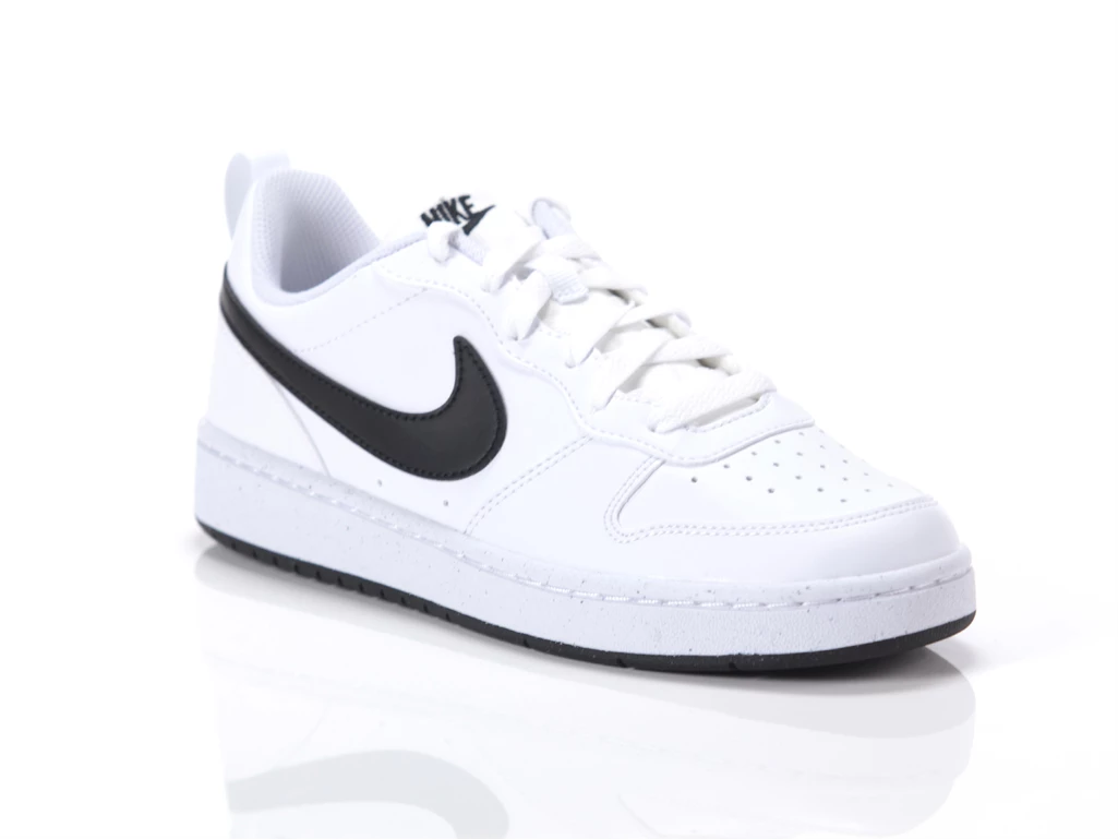 Court Borough Low 2 - Sneakers donna/ragazzi Nike. Disponibile in diverse taglie: 40, 38, 39 e colori bianco, nero. YOUSPORTY.