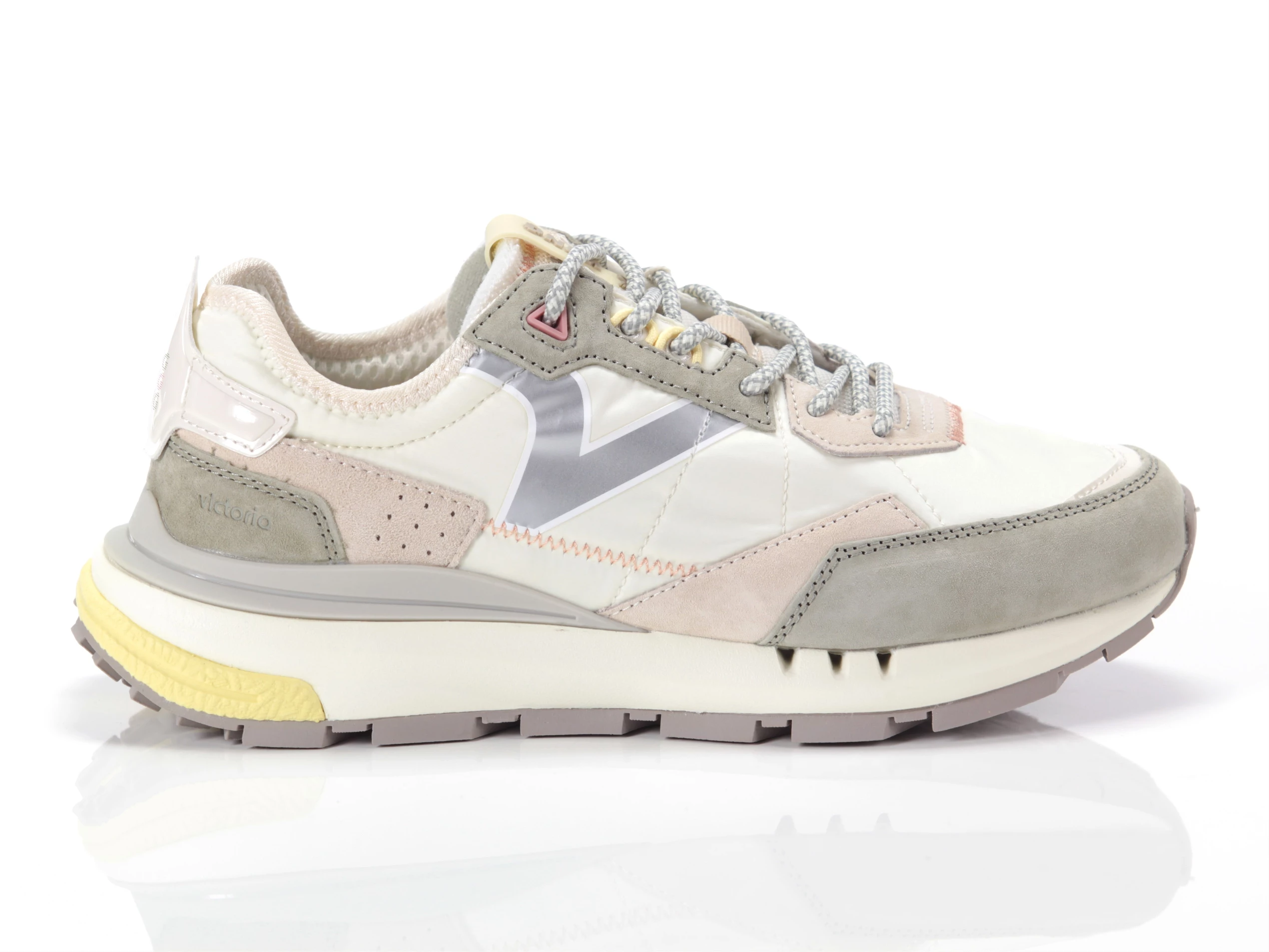 Armocromia Winter: I Colori Che Non Possono Mancare Nella Palette Inve - Foto 11