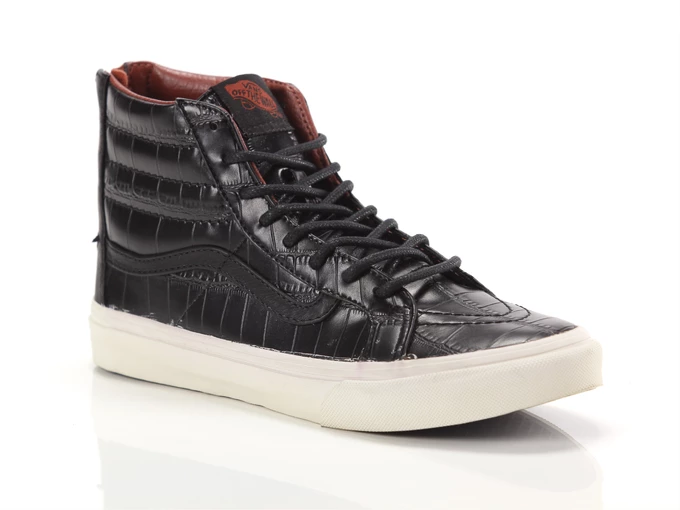  SK8 Hi Slim Zip - Sneakers donna Vans. Disponibile in diverse taglie: 40, 36, 38, 39 e colori marrone chiaro, bianco panna, ner