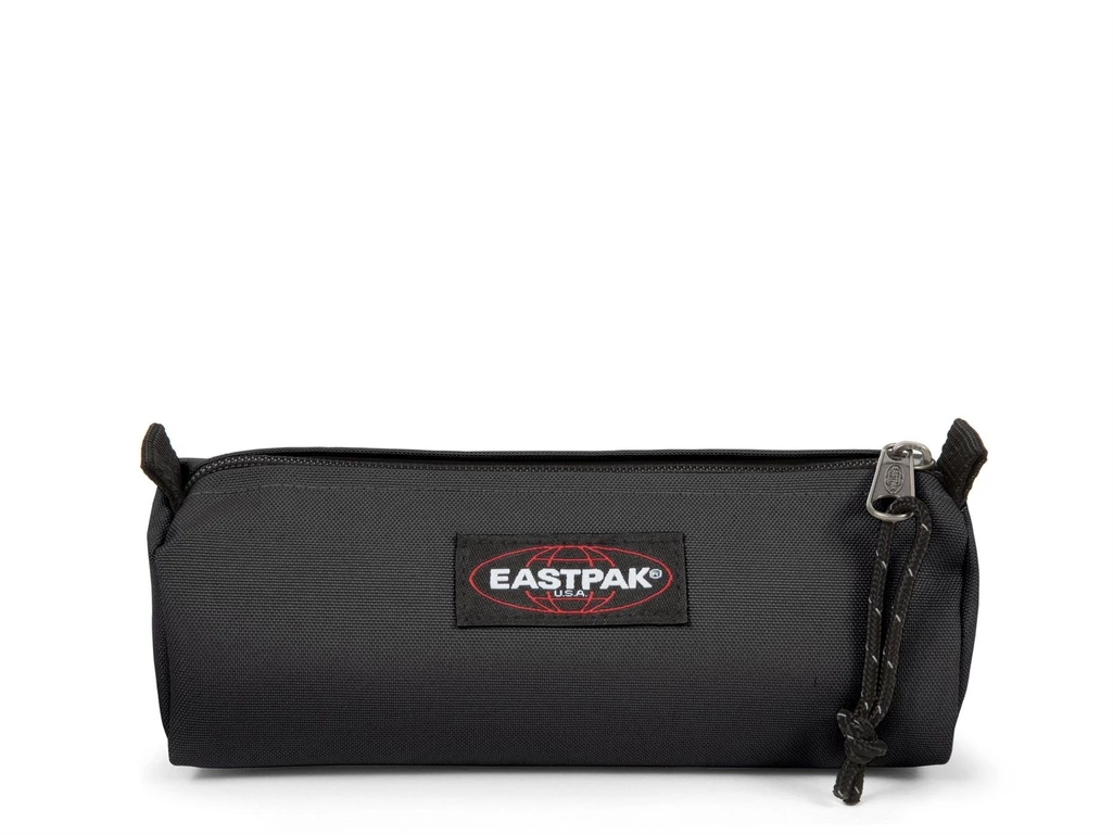  Benchmark - Astucci unisex Eastpak. Disponibile in diverse taglie: t-u e colori nero. YOUSPORTY.