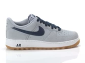 Air Force 1 '07 LV8 1 - Sneakers uomo Nike. Disponibile in diverse taglie: 46, 40, 41, 42, 43, 44, 45 e colori grigio, blu. YOU