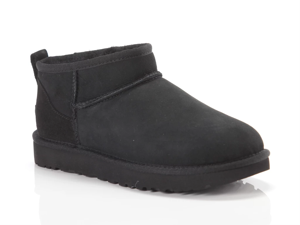  W Classic Ultra Mini - Boots donna UGG. Disponibile in diverse taglie: 40, 41, 36, 37, 38, 39 e colori nero. YOUSPORTY.