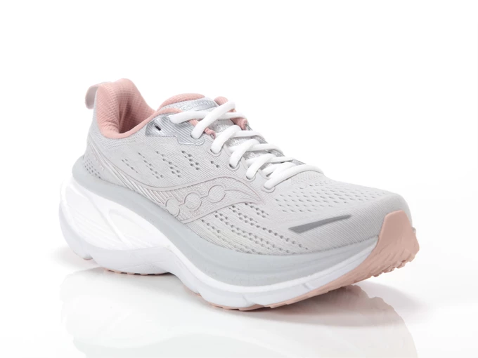 Hurricane 25 - Running donna Saucony. Disponibile in diverse taglie: 40, 41, 36, 37, 38, 39 e colori cipria, grigio, bianco. YO