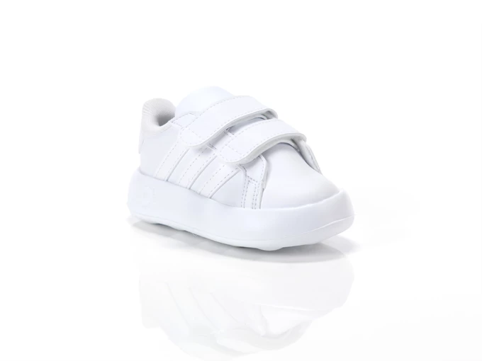  GRAND COURT 2.0 - Sneakers bambino Adidas. Disponibile in diverse taglie: 20, 21, 22, 23, 24, 25, 26, 27 e colori bianco. YOUSP