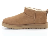  W Classic Ultra Mini - Boots donna UGG. Disponibile in diverse taglie: 40 e colori beige, marrone chiaro. YOUSPORTY.