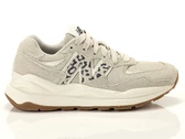  5740 Timberwolf - Sneakers donna New Balance. Disponibile in diverse taglie: 37, 38 e colori beige. YOUSPORTY.