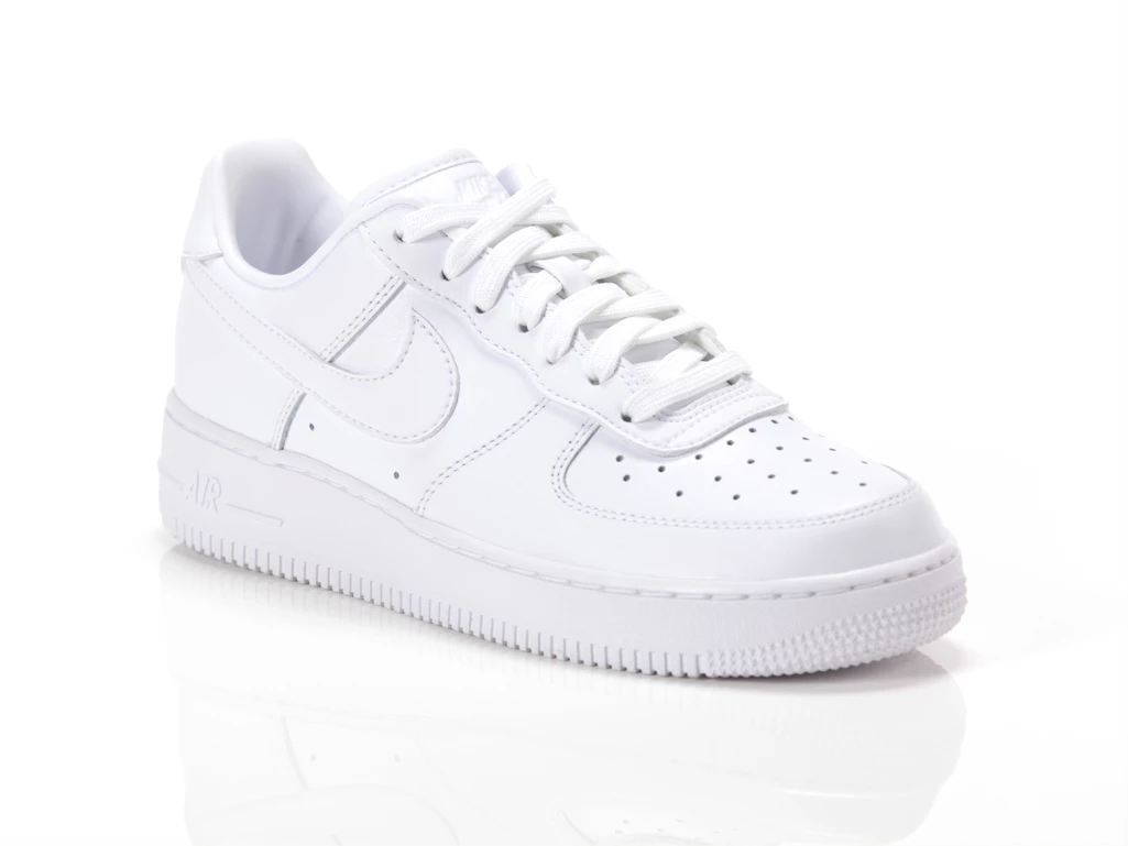  Air Force 1 '07 Fresh - Sneakers uomo Nike. Disponibile in diverse taglie: 40, 39 e colori bianco. YOUSPORTY.