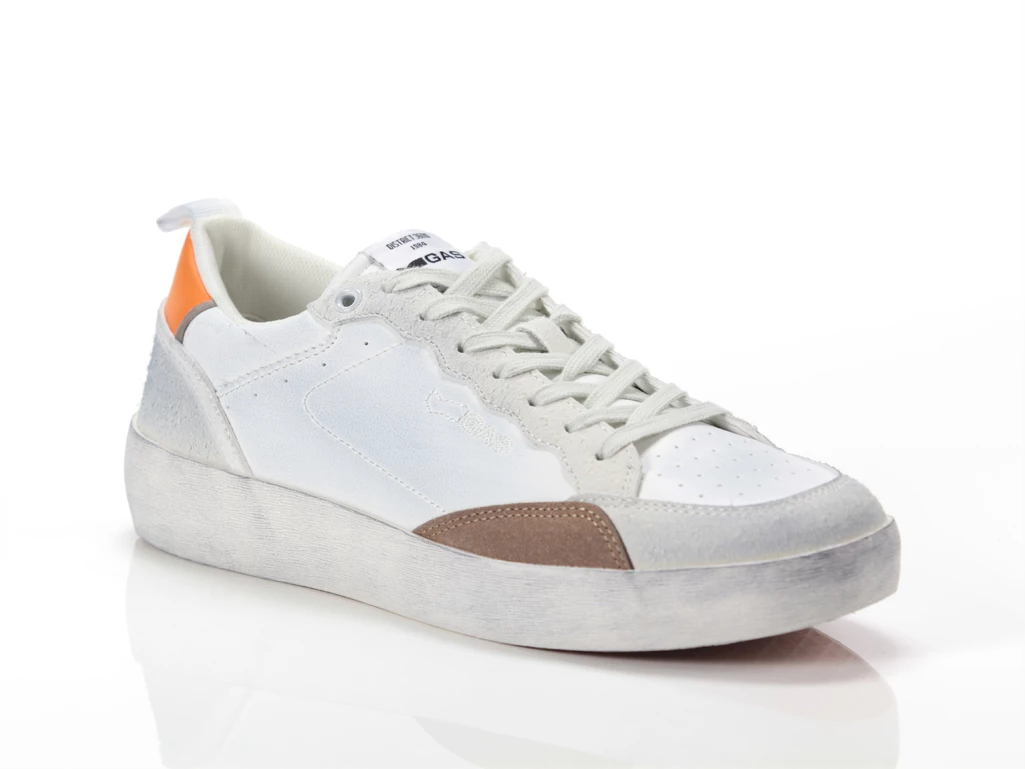  Loki Gs Ltx - Sneakers uomo Gas. Disponibile in diverse taglie: 40, 41, 42, 43, 44, 45 e colori grigio, marrone, bianco sporco.