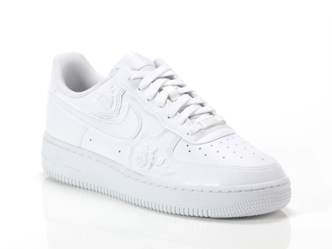Nike AIR FORCE 1 07 woman HF2016 100