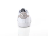  STAN SMIT - Sneakers uomo Adidas. Disponibile in diverse taglie: 40, 42, 43, 44 e colori beige, bianco. YOUSPORTY.