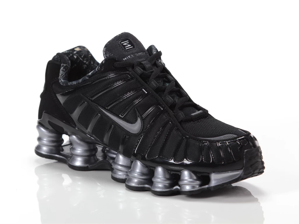 Nike NIKE SHOX TL man IQ0299 010