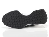  327 - Sneakers unisex New Balance. Disponibile in diverse taglie: 40, 41, 42, 43, 44, 45, 36, 37, 38, 39 e colori bianco, nero.