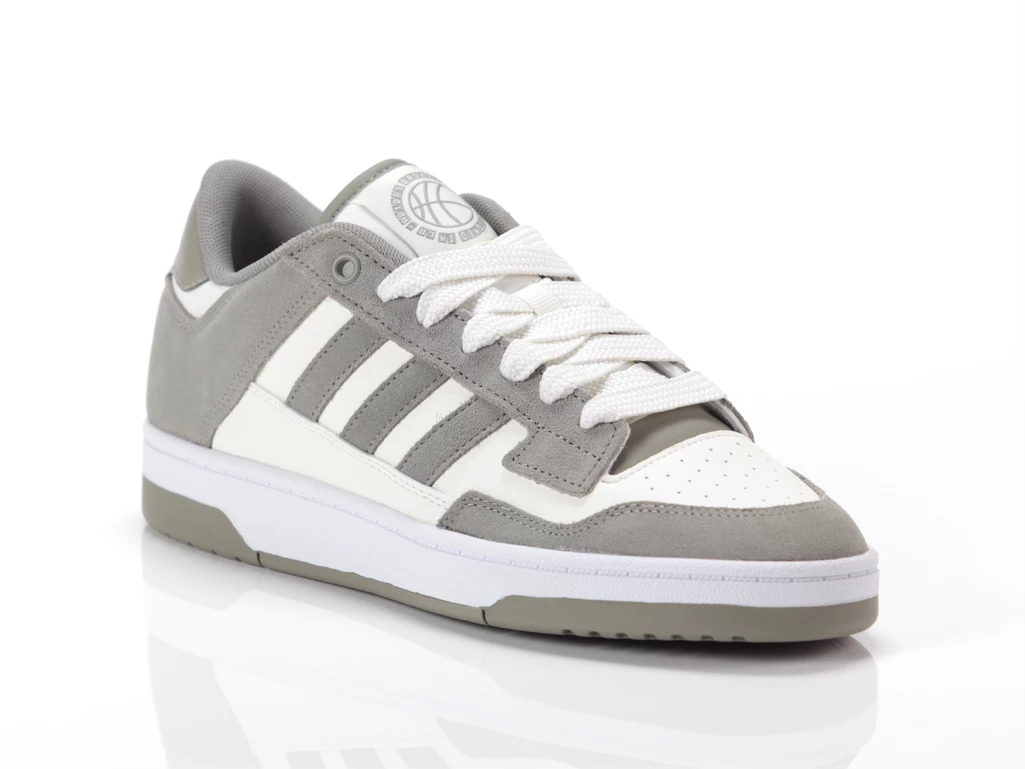  Rapid Court Low - Sneakers uomo Adidas. Disponibile in diverse taglie: 46, 40, 41, 42, 43, 44, 45 e colori grigio, bianco. YOUS