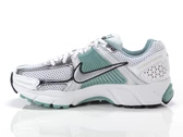 Nike W NIKE ZOOM VOMERO 5 NEWS femme HF1877 101