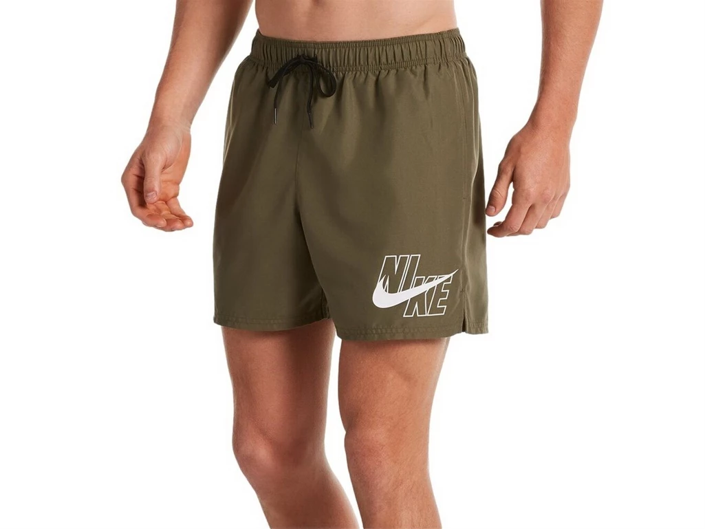  MENS CORE - Costumi uomo Nike. Disponibile in diverse taglie: l, m, s, xl, xxl e colori verde. YOUSPORTY.