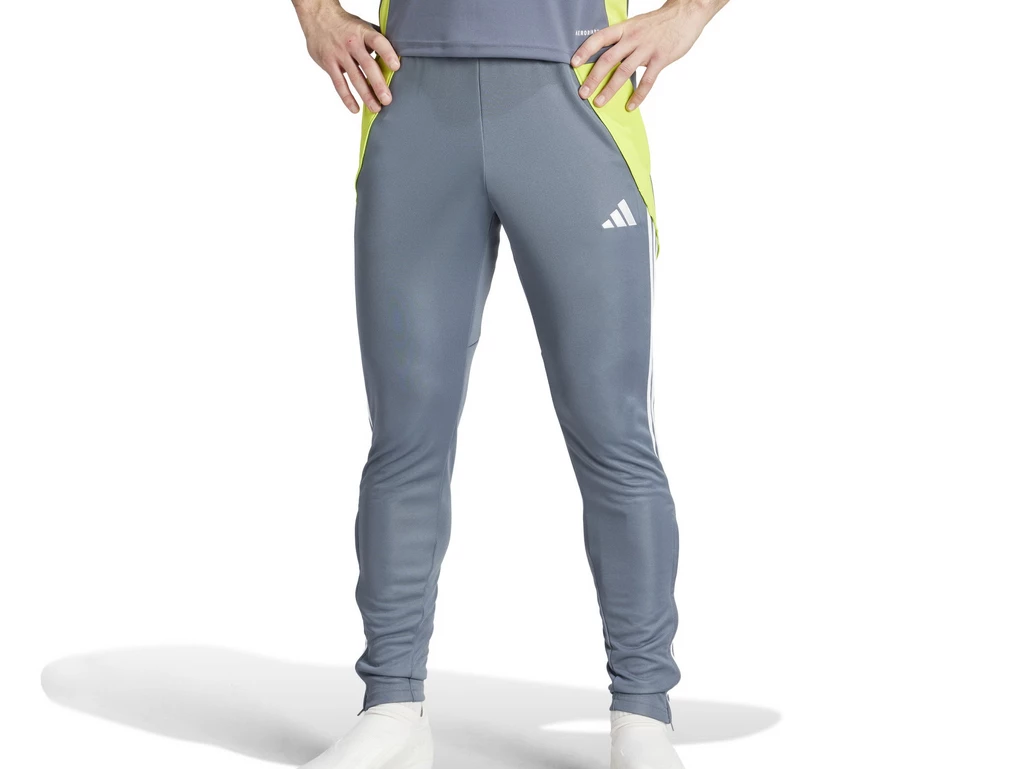  TIRO24 TRACKSUIT PANT - Pantaloni uomo Adidas. Disponibile in diverse taglie: m, s, xl e colori grigio, giallo fluo. YOUSPORTY.