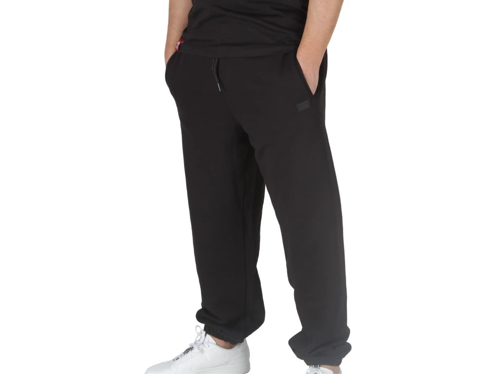  Alpha Essentials RL Jogger - Pantaloni uomo Alpha Industries. Disponibile in diverse taglie: m, s, xl e colori nero. YOUSPORTY.