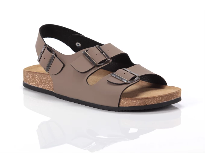  Plugm Tortora - Sandali uomo Beverly Hills Polo Club. Disponibile in diverse taglie: 42, 43 e colori marrone chiaro. YOUSPORTY.