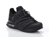  Moon Boot Ub - Sneakers uomo Adidas. Disponibile in diverse taglie: 46, 40, 41, 42, 43, 44, 45, 37, 38, 39 e colori nero. YOUSP