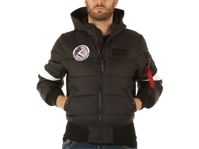  Hooded Puffer Fd Nasa Black - Piumini uomo Alpha Industries. Disponibile in diverse taglie: m e colori bianco, nero. YOUSPORTY.