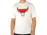  Nba Drip Logo Os Tee Chicago Bulls - T-Shirt uomo New Era. Disponibile in diverse taglie: m, s e colori bianco. YOUSPORTY.
