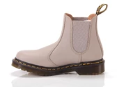  2976 Vintage Taupe - Boots donna Dr Martens. Disponibile in diverse taglie: 36, 37, 38, 39 e colori beige. YOUSPORTY.