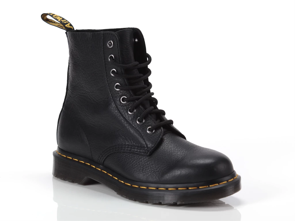  1460 Pascal Black Ambassador - Boots unisex Dr Martens. Disponibile in diverse taglie: 40, 36, 37, 39 e colori nero. YOUSPORTY.