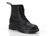  1460 Pascal Black Ambassador - Boots unisex Dr Martens. Disponibile in diverse taglie: 40, 36, 37, 39 e colori nero. YOUSPORTY.