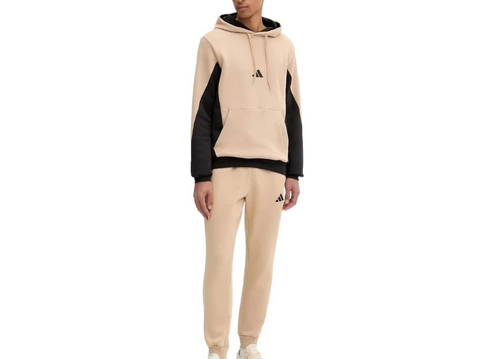  Sportswear Fleece Tracksuit - Tuta uomo Adidas. Disponibile in diverse taglie: s e colori beige, nero. YOUSPORTY.
