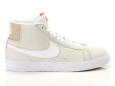 Sb Zoom Blazer Mid Iso - Sneakers unisex uomo Nike. Disponibile in diverse taglie: 36, 37, 38, 39 e colori bianco, grigio chiar