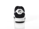  AIR FORCE 1 '07 - Sneakers uomo Nike. Disponibile in diverse taglie: 40, 44 e colori argento, nero. YOUSPORTY.