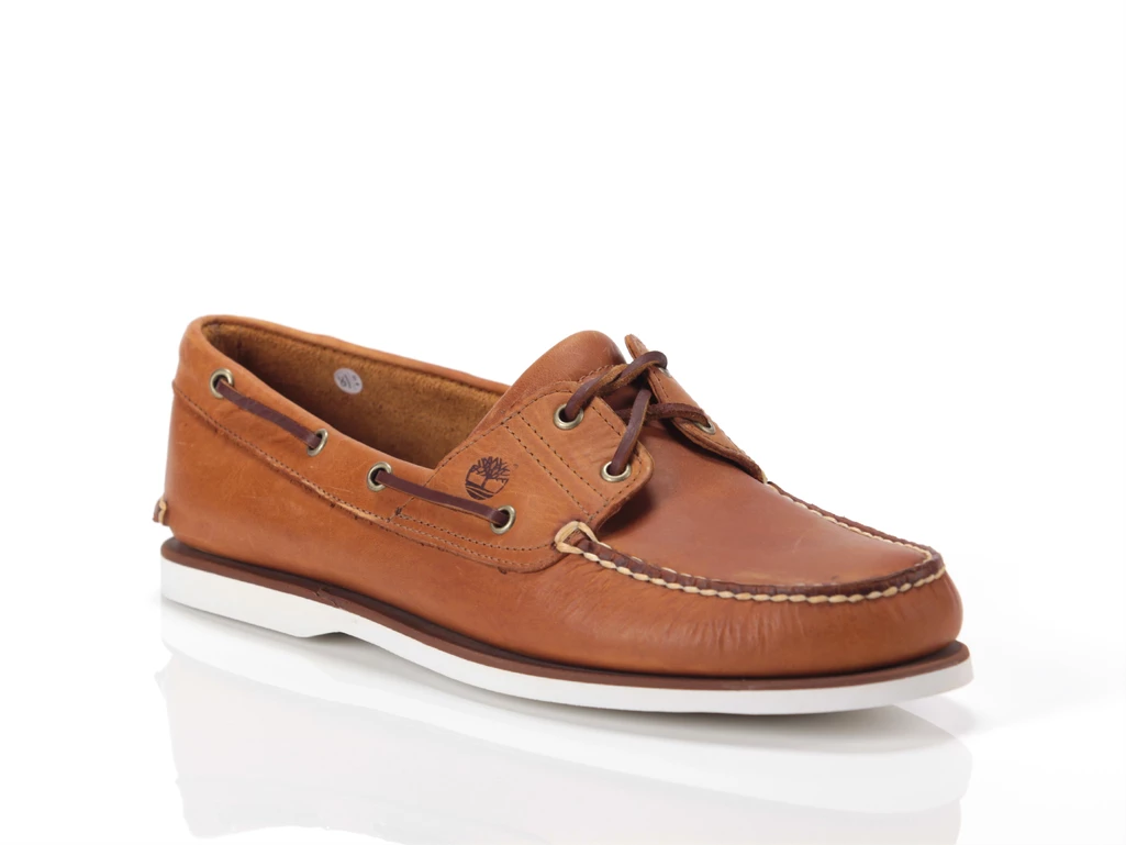  Classic Boat Shoe Apricot Buff - Boots uomo Timberland. Disponibile in diverse taglie: 41 e colori marrone. YOUSPORTY.