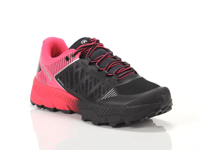  Spin Ultra Gtx Wmn Bright Rose Fluo Black - Trekking donna Scarpa. Disponibile in diverse taglie: 36, 37 e colori fucsia, nero.