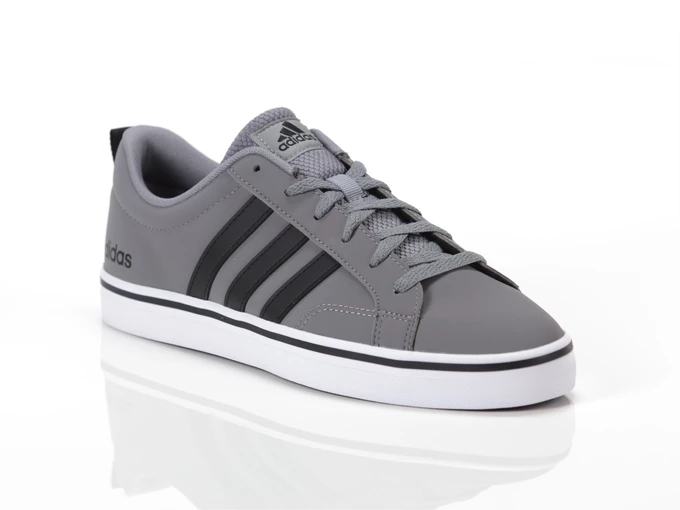  VS PACE 2.0 GREY - Sneakers uomo Adidas. Disponibile in diverse taglie: 46 e colori grigio, bianco, nero. YOUSPORTY.