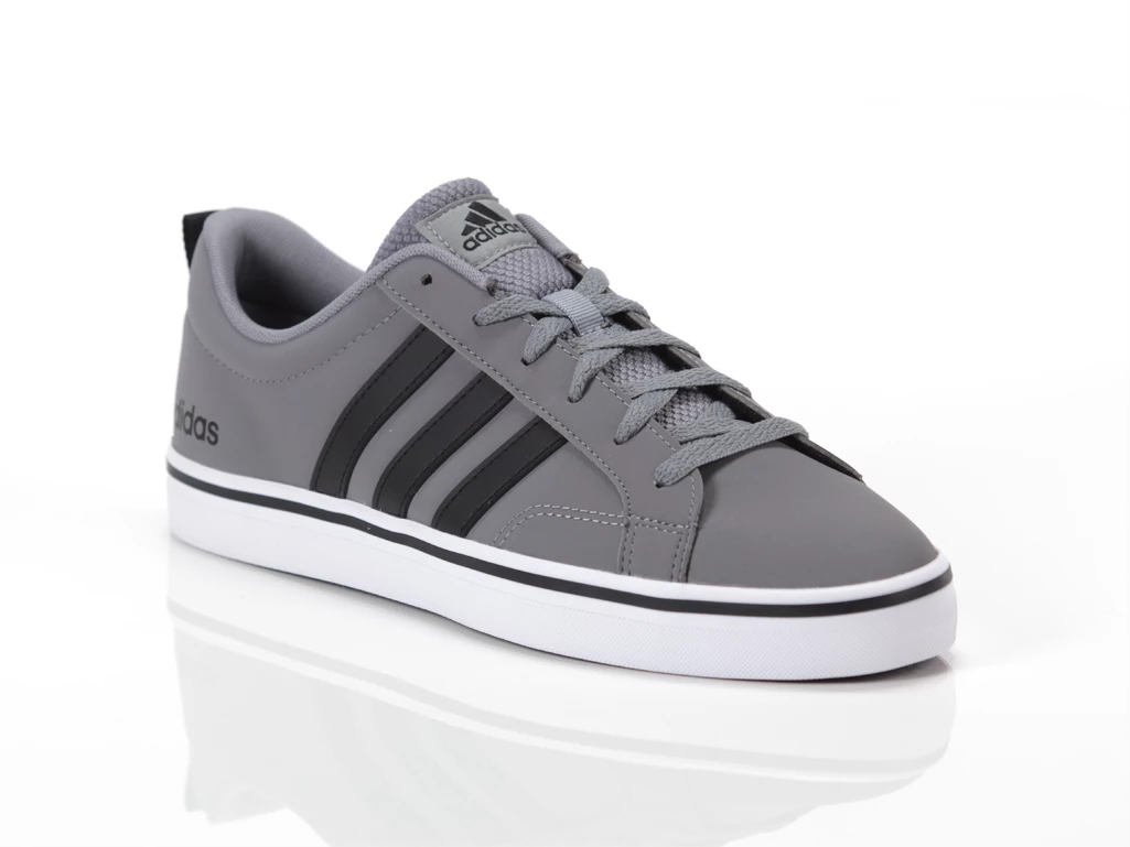  VS PACE 2.0 GREY - Sneakers uomo Adidas. Disponibile in diverse taglie: 46 e colori grigio, bianco, nero. YOUSPORTY.