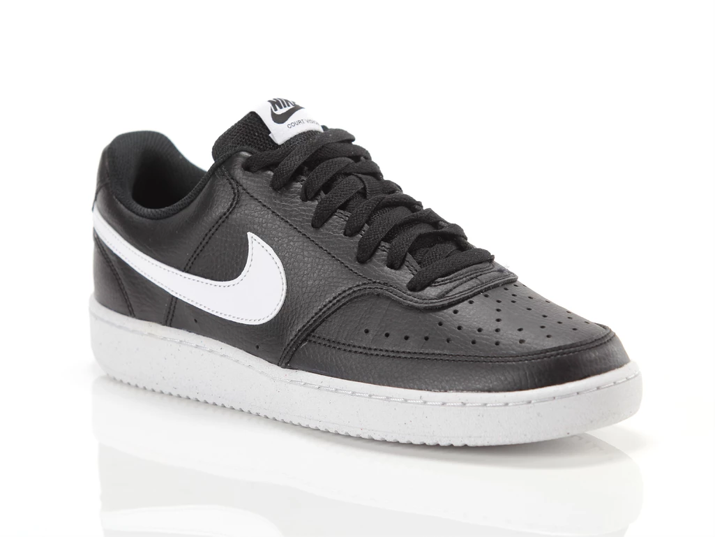  Court Vision Low - Sneakers uomo Nike. Disponibile in diverse taglie: 40, 41, 42, 43, 44, 45 e colori bianco, nero. YOUSPORTY.