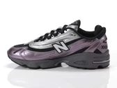  1000 - Sneakers uomo New Balance. Disponibile in diverse taglie: 46, 40, 41, 42, 43, 44, 45, 47 e colori viola, argento, nero. 