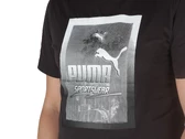 Graphics Photoprint Tee - T-Shirt uomo Puma. Disponibile in diverse taglie: l, m, xl e colori grigio, nero. YOUSPORTY.