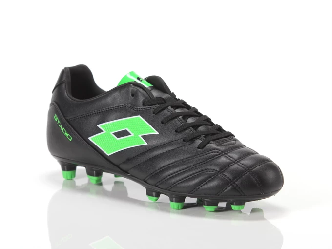  Stadio 705 FG - Calcio uomo Lotto. Disponibile in diverse taglie: 40, 41, 42, 43 e colori nero, verde. YOUSPORTY.