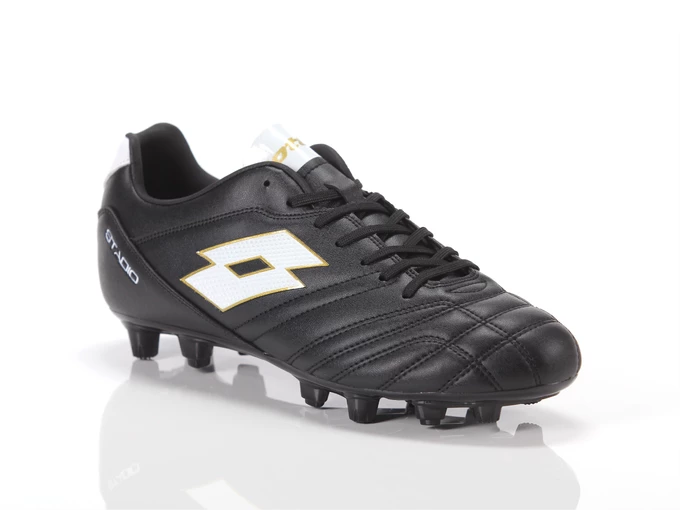 Stadio 705 FG - Calcio uomo Lotto. Disponibile in diverse taglie: 40, 41, 42, 43, 44, 45 e colori bianco, oro, nero. YOUSPORTY.