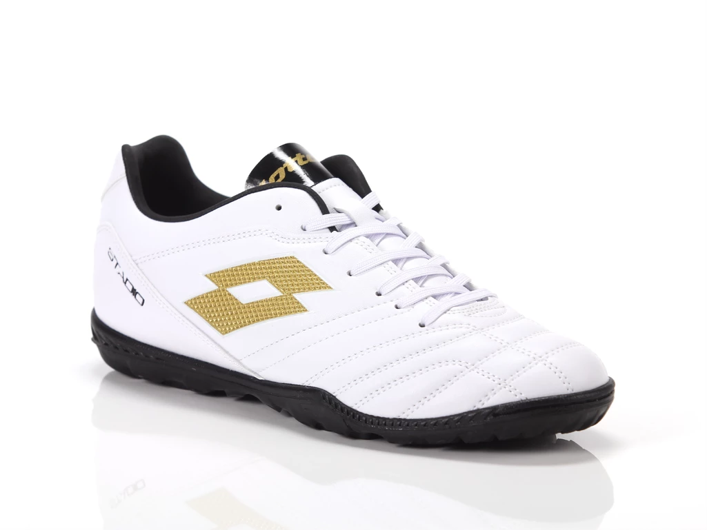  Stadio 705 TF - Calcio uomo Lotto. Disponibile in diverse taglie: 44, 45 e colori bianco, oro, nero. YOUSPORTY.