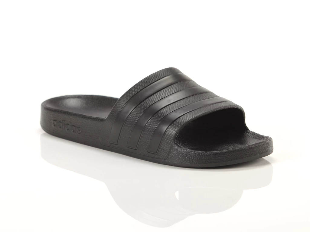  Adilette Aqua - Ciabatte unisex Adidas. Disponibile in diverse taglie: 46, 40, 41, 42, 43, 44, 45, 37, 38, 39 e colori nero. YO